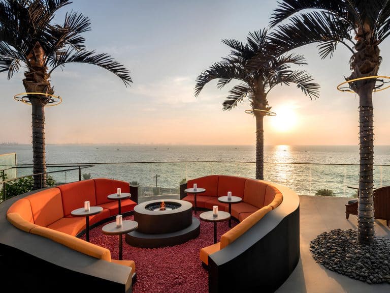 DUBAİ’NİN EN ROMANTİK RESTORANLARI: HARİKA BİR AKŞAM YEMEĞİ İÇİN FAVORİ MEKANLAR